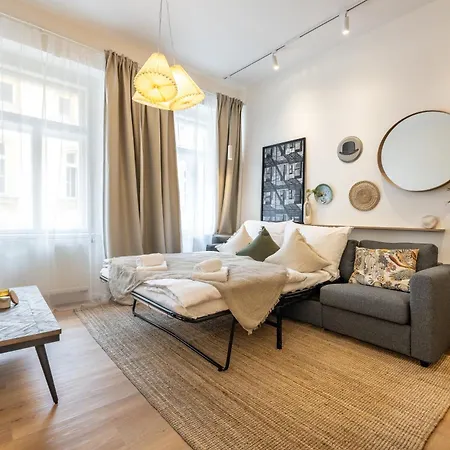 Boho Renovated Apartment Close To National Theather Prague Exterior photo