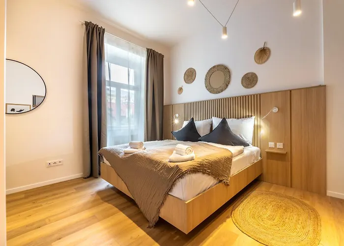 Boho Renovated Apartment Close To National Theather