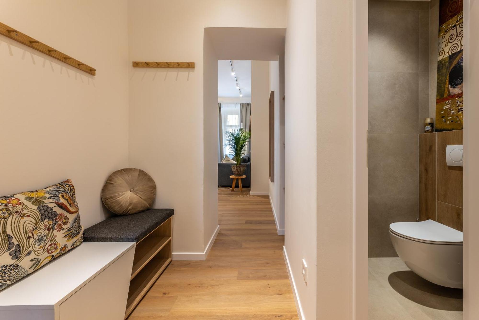 Boho Renovated Close To National Theather Appartement Prague
